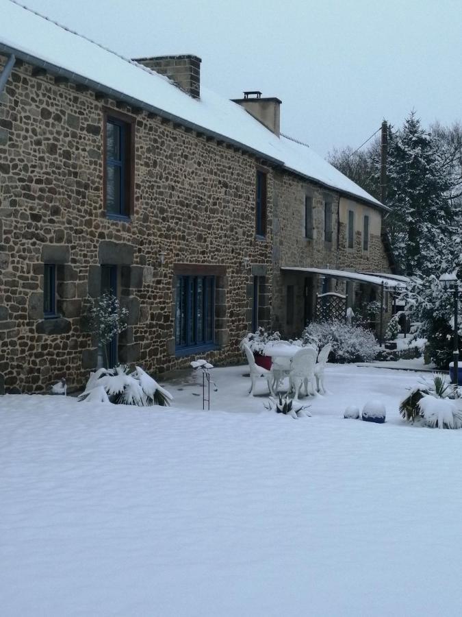 Le Douetaux Chambres D'Hotes La Baussaine Dış mekan fotoğraf
