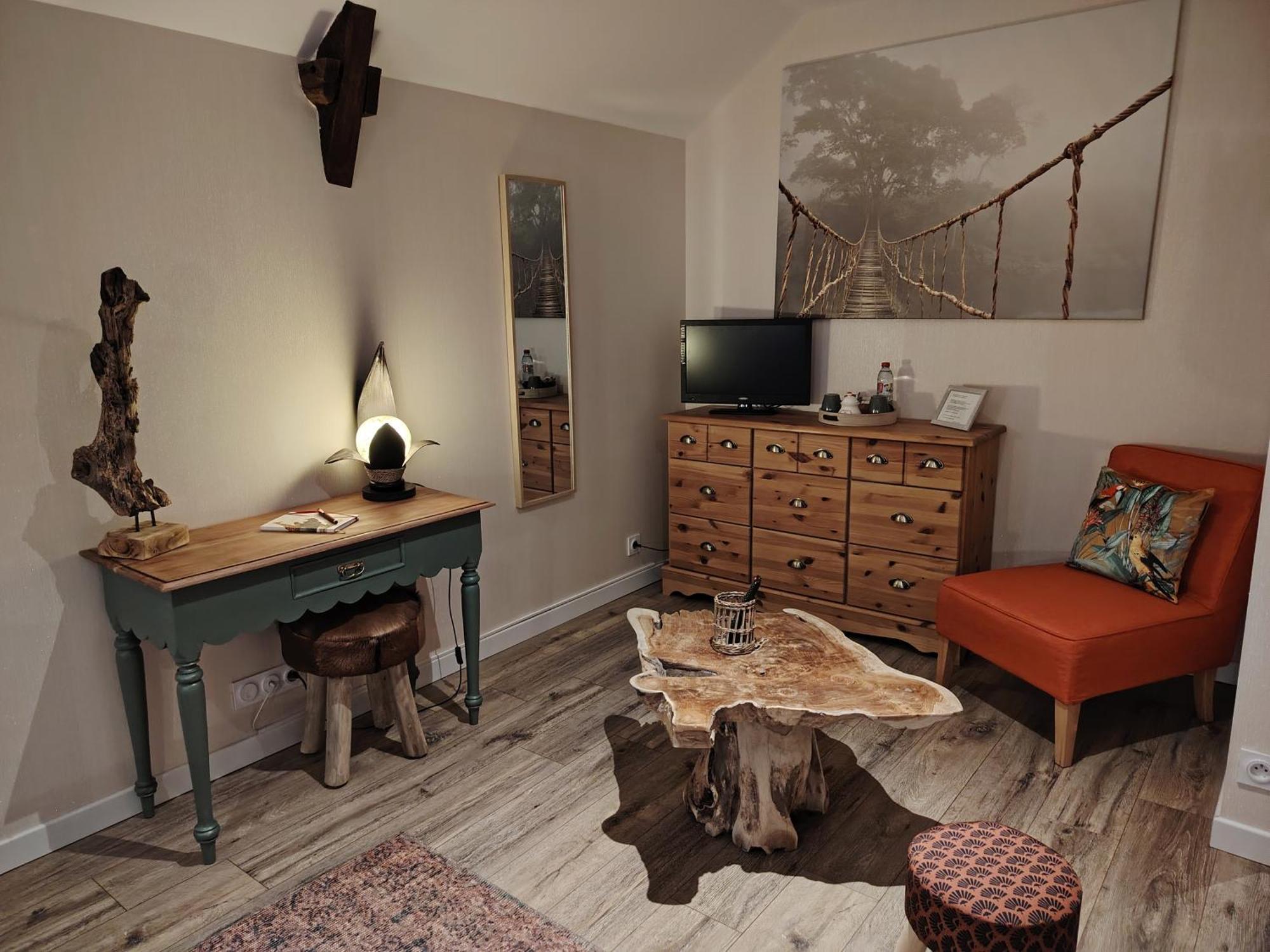 Le Douetaux Chambres D'Hotes La Baussaine Oda fotoğraf